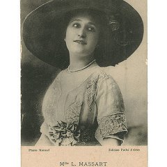 Léontine Massart