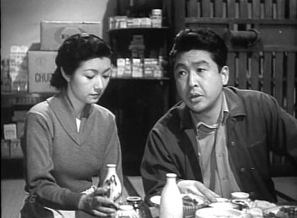Hideko Takamine et Keiji Kobayashi dans 妻の心 - Tsuma no kokoro 1956 - Mikio Naruse - Toho