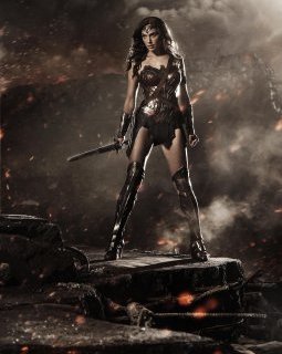 SDCC 2014 - Batman V Superman : premier visuel de Gal Gagot en Wonder Woman