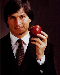 Jobs, le biopic sur le gourou d'Apple, sortira en avril aux USA