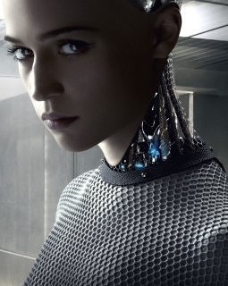 Alicia Vikander choisit Jason Bourne 5