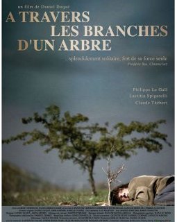 A travers les branches d'un arbre - la bande-annonce