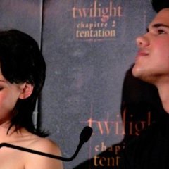 Kristen Stewart & Taylor Lautner - Copyright Frédéric Mignard