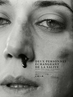 Deux personnes échangeant de la salive - Natalie Musteata, Alexandre Singh - critique