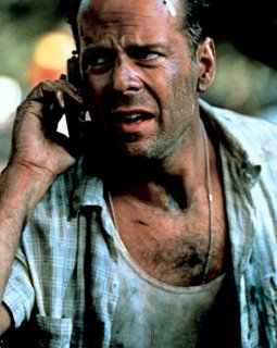 Bruce Willis plaque Woody Allen !