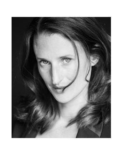 La Connasse de Canal + va sévir sur le grand écran