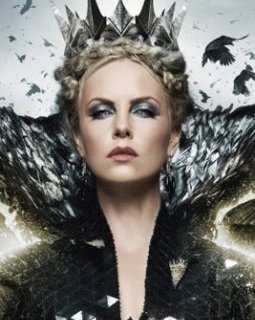 Blanche-Neige et le chasseur, une quatrième bande-annonce et l'affiche définitive