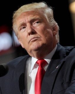 Trump et Poutine, des amis jurés - Claire Walding - critique 