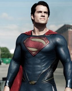 Batman vs Superman repoussé en 2016