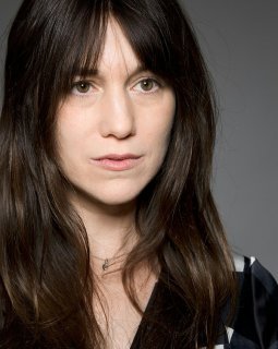Charlotte Gainsbourg au casting d'Independence 2, sérieusement ?