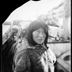 Portrait de Magito, jeune Inuit de Netsilik