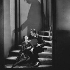 Norah Baring et Brian Aherne dans Underground Norah Baring et Brian Aherne dans Underground