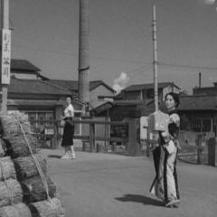 Hideko Takamine et Mitsuko Miura dans Inazuma (稲妻) - Mikio Naruse 1952 - DAEI