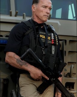 The Tomb et Ten, l'après The Last Stand pour Arnold Schwarzenegger