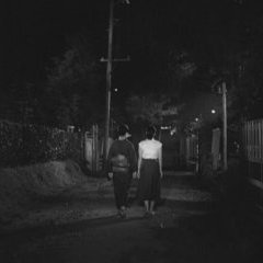 Kumeko Urabe et Hideko Takamine dans Inazuma (稲妻) - Mikio Naruse 1952 - DAEI