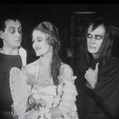 Reinhold Schünzel, Anita Berber et Conrad Veidt dans Unheimliche Geschichten (1919)