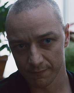 Split : M. Night Shyamalan divise l'esprit de James McAvoy