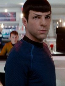 Star Trek 3 bientôt en tournage selon Zachary Quinto ?