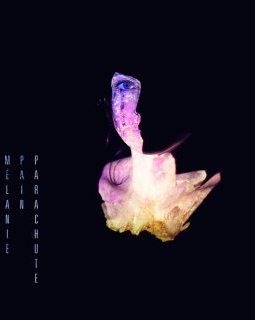 Mélanie Pain : découvrez Parachute, son diamant noir