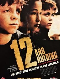 12 and Holding - la critique