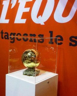 Le ballon d'or au Salon du Livre