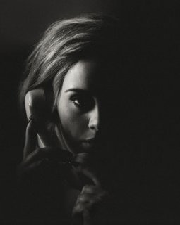 Adele revient dans un clip signé par Xavier Dolan