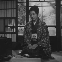 Hideko Takamine dans Midareru (Naruse 1963)