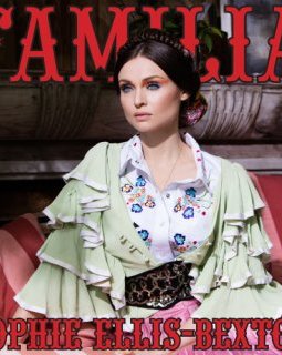Sophie Ellis-Bextor : Familia sobre de maturité 