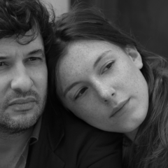 Éric Caravaca et Louise Chevillotte dans "L'amant d'un jour"