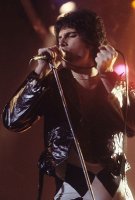 Le biopic de Freddie Mercury dit adieu à son réalisateur !