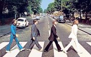 Les fans des Beatles célèbrent la pochette d'Abbey Road