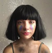 Sia : la plus grande, c'est qui ?
