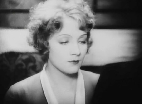 Marlène Dietrich dans Die Frau, nach der man sich sehnt (1929)