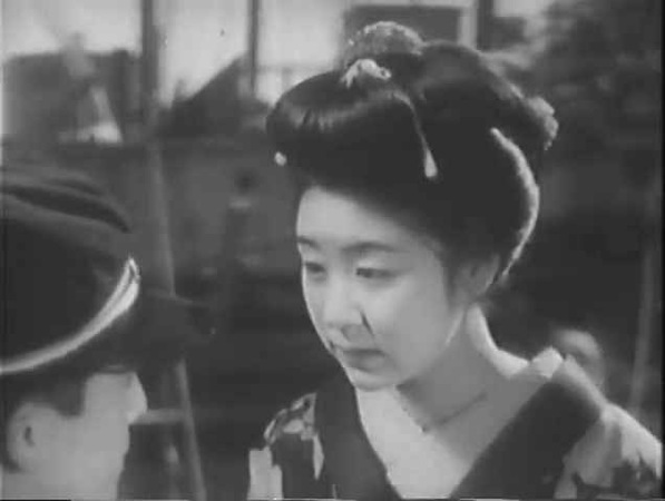 Den Obinata et Kinuyo Tannaka dans Koi no hana saku Izu no odoriko (Gosho 1933) - Shochiku